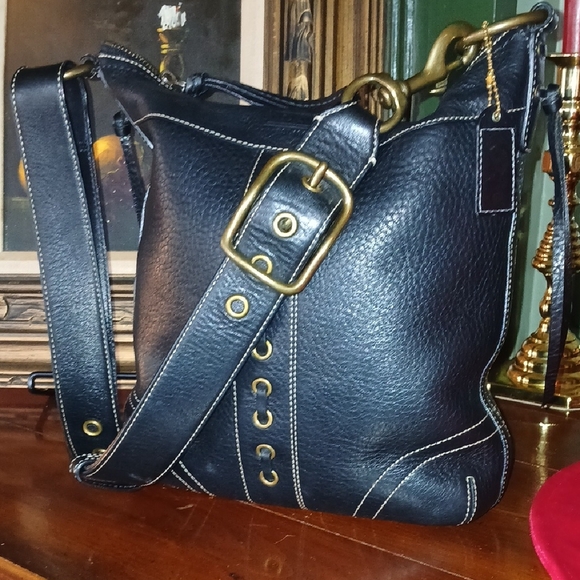 Coach Handbags - Coach Chelsea vintage laced duffle bag